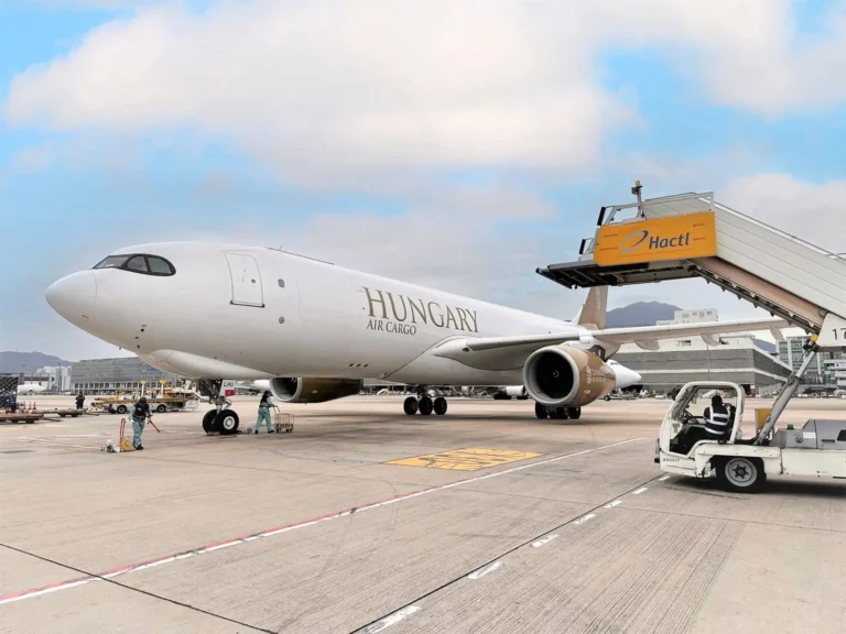 202502-hungary-airline-1_retouched.webp.webp